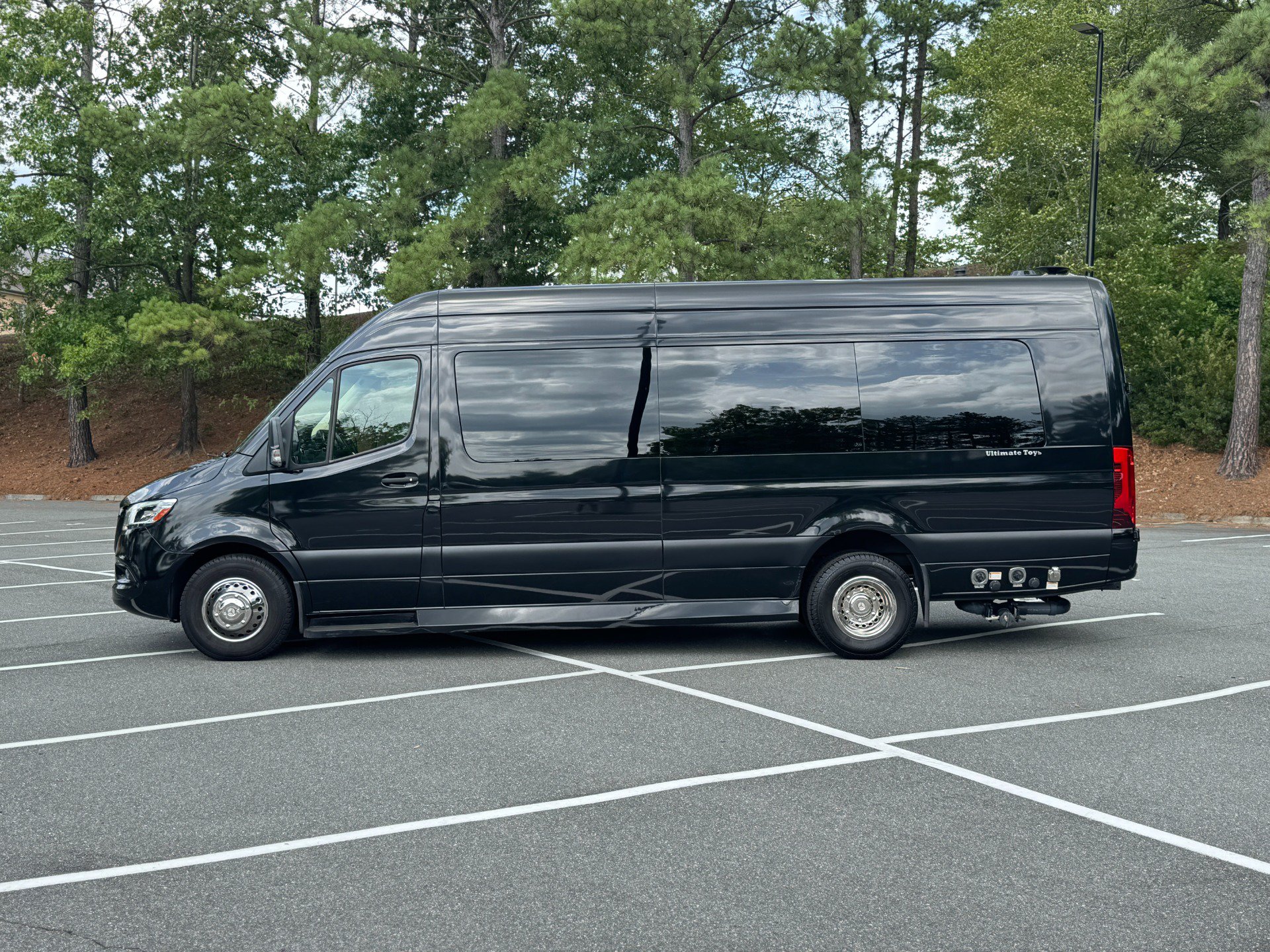 Used 2022 Mercedes-Benz Sprinter 3500 image 6