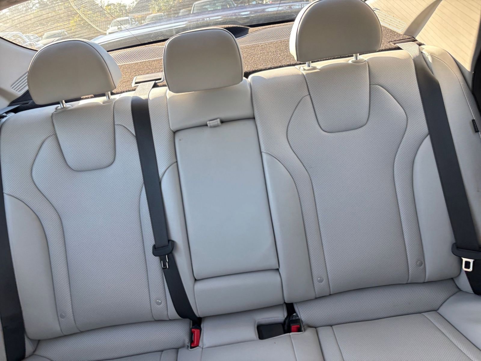 Used 2025 Hyundai Elantra Limited image 40