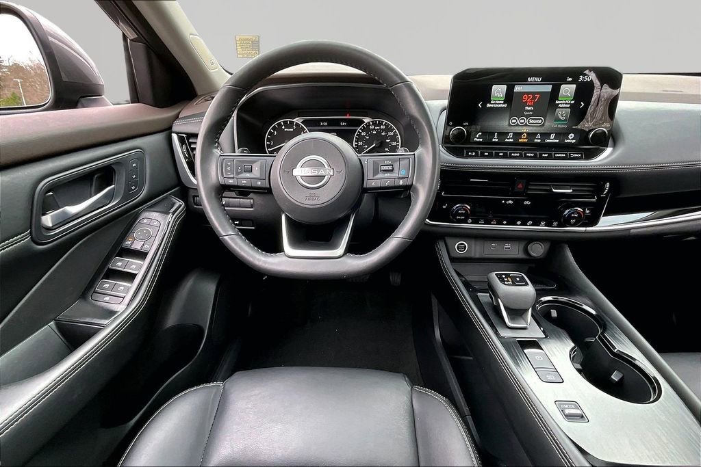 Used 2023 Nissan Rogue SL w/ SL Premium Package image 10