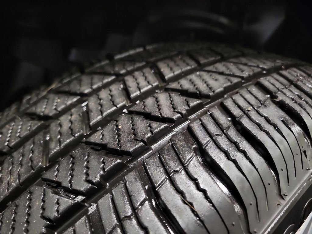 Used 2020 Jeep Compass Limited image 12