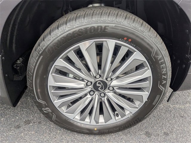 New 2026 INFINITI QX80 Luxe w/ Cargo Package image 10