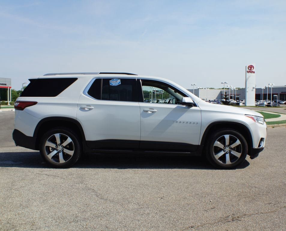 Used 2018 Chevrolet Traverse LT image 23