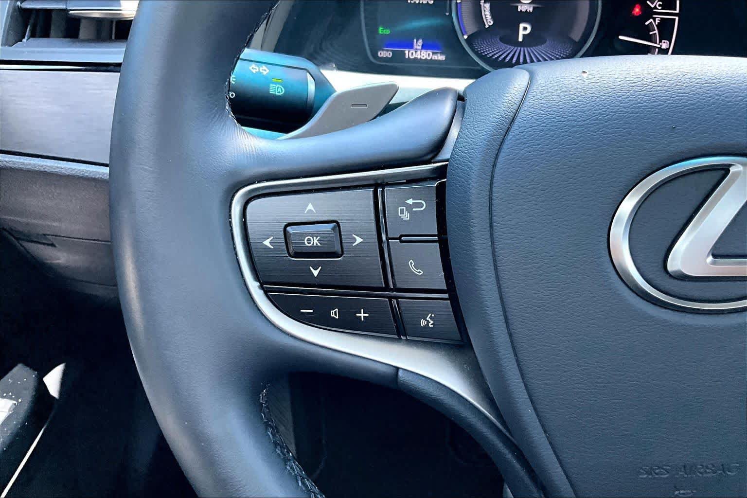 Used 2025 Lexus ES 300h w/ Premium Package FWD image 22