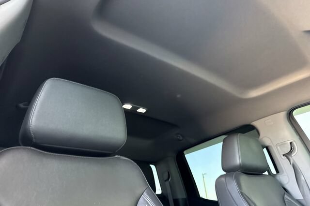 Used 2020 Chevrolet Silverado 1500 LT Trail Boss AWD/4WD image 16