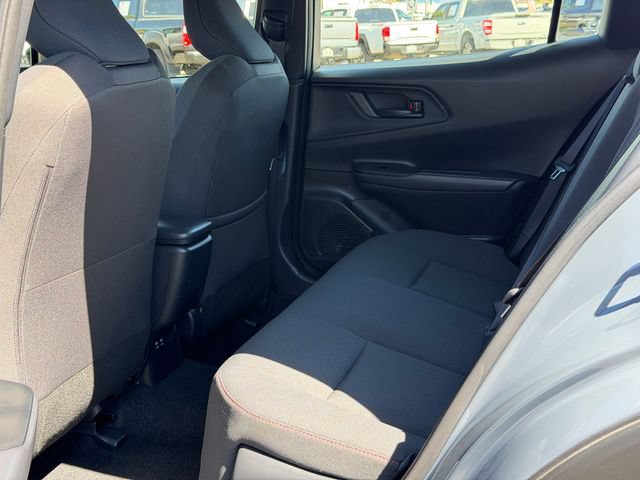 Used 2025 Toyota Prius Plug-In Hybrid FWD image 17