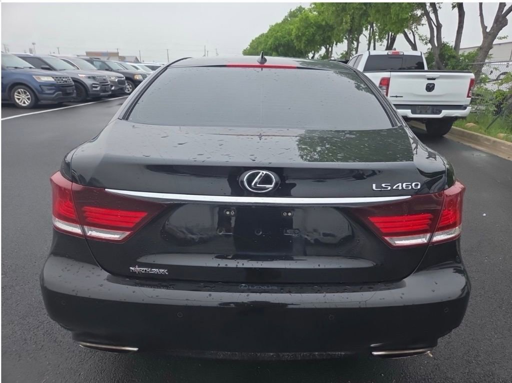 Used 2017 Lexus LS 460 RWD image 4