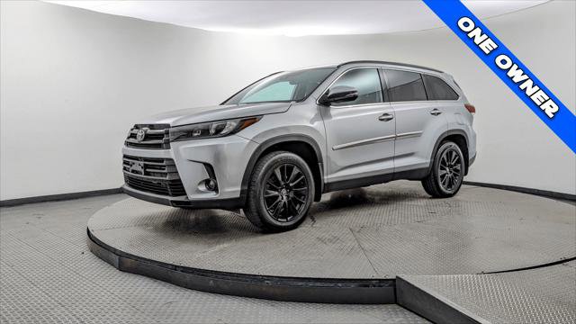 Used 2019 Toyota Highlander SE image 2