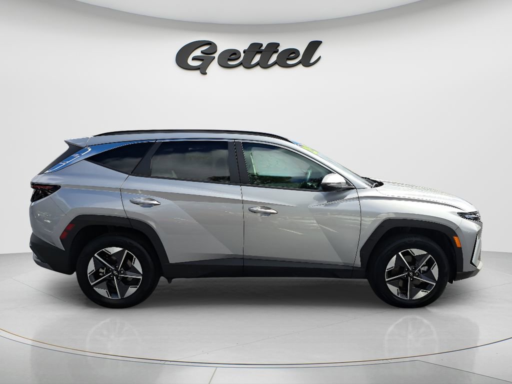 Certified 2025 Hyundai Tucson SEL image 11