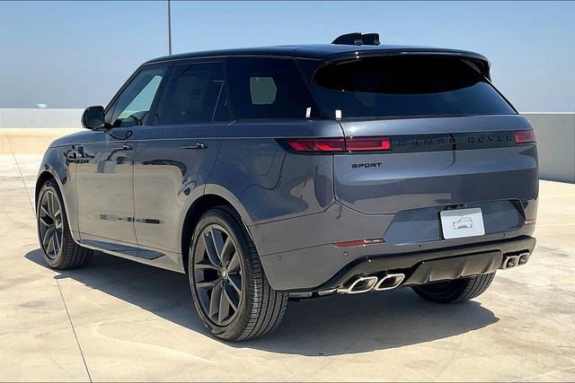 New 2025 Land Rover Range Rover Sport Dynamic SE image 3