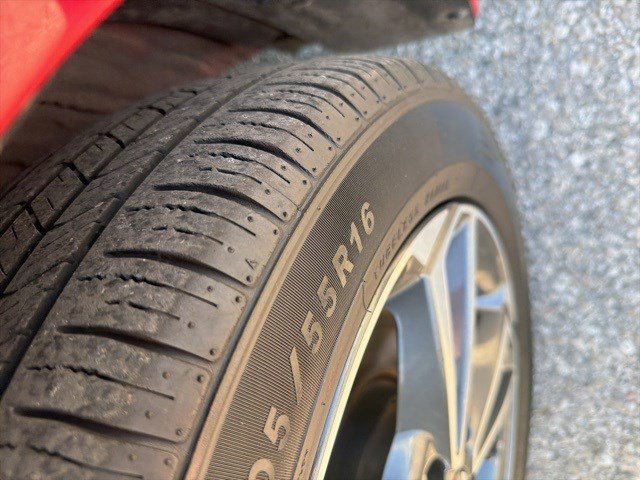 Used 2023 Kia Forte LXS image 9