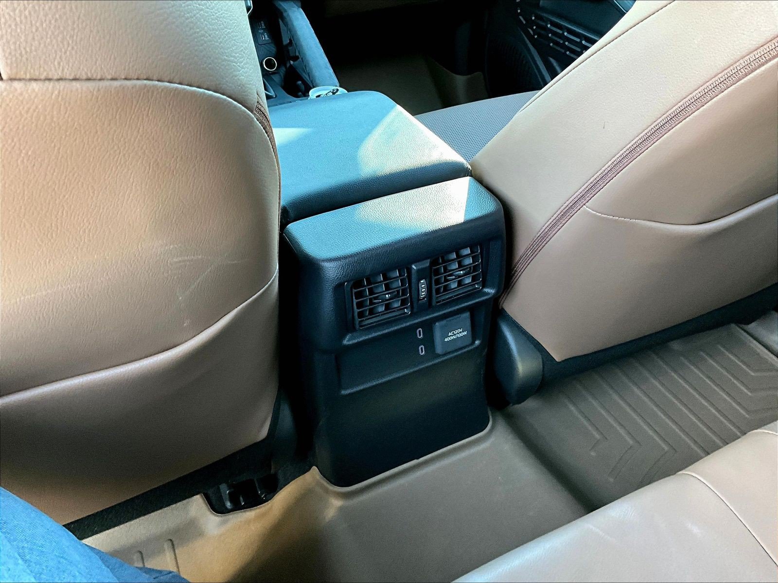 Used 2025 Toyota 4Runner Limited AWD/4WD image 10