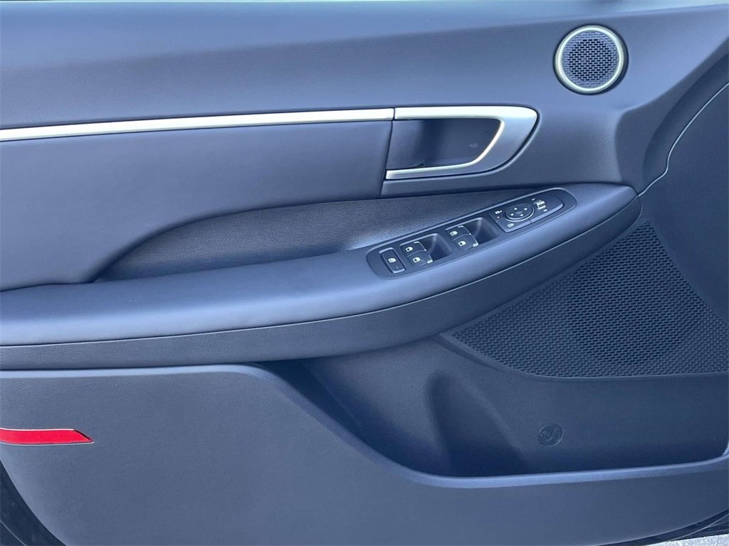 New 2026 Hyundai Sonata Blue image 13