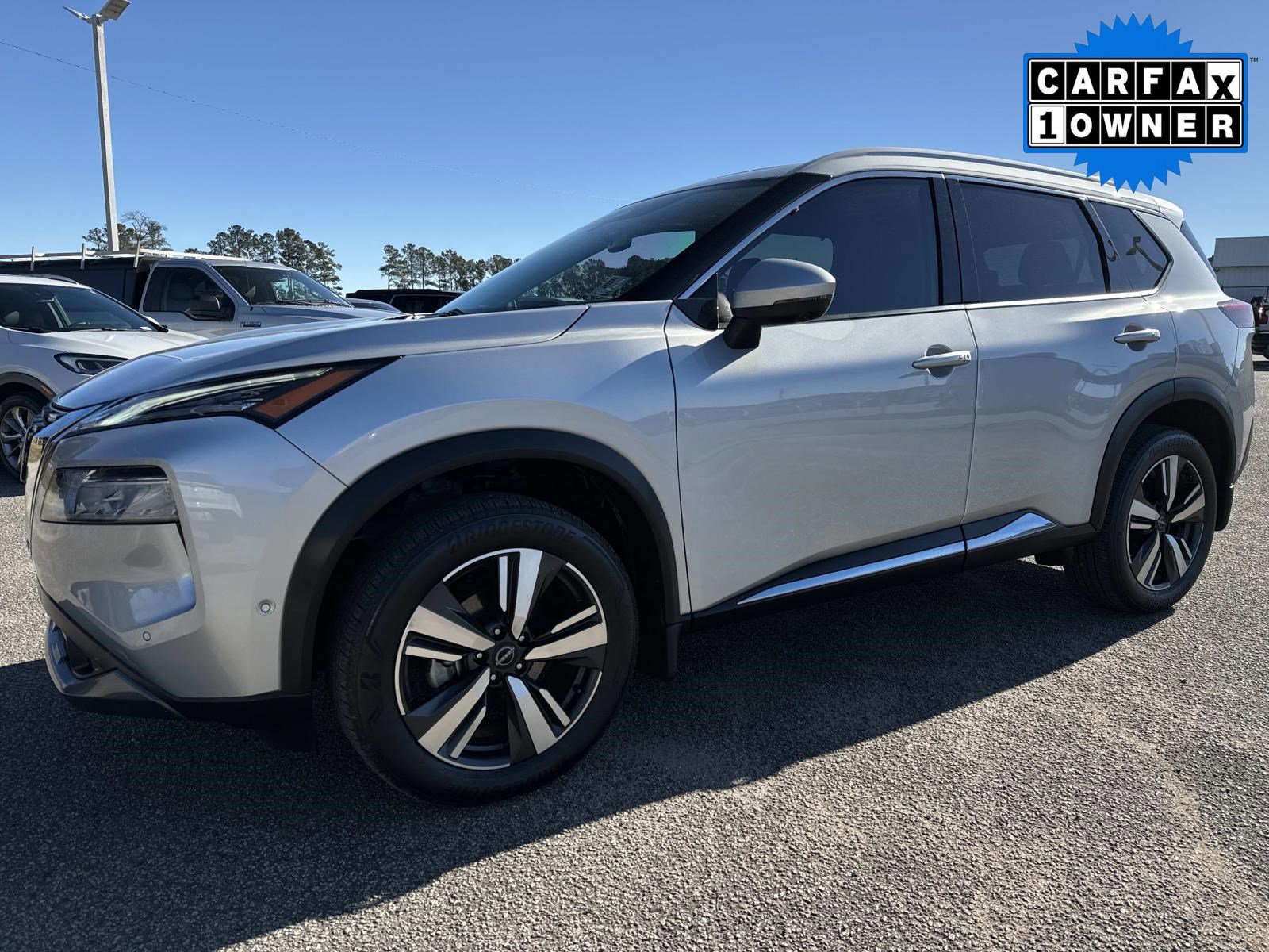 Used 2023 Nissan Rogue SL w/ SL Premium Package image 8