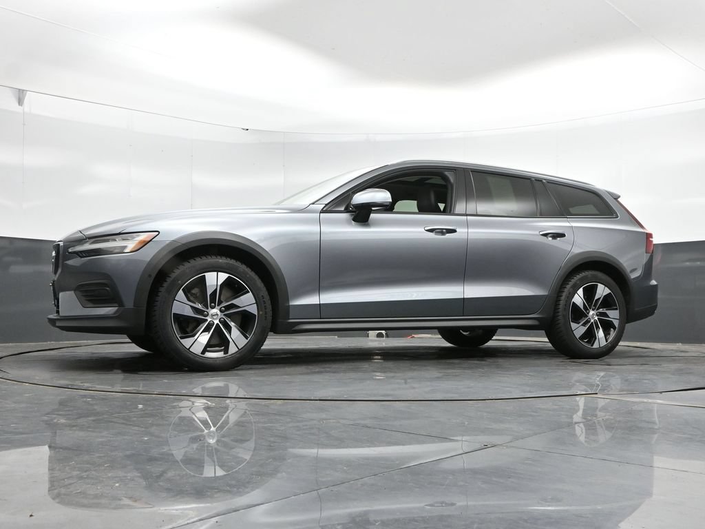 Used 2020 Volvo V60 T5 Cross Country w/ Protection Package AWD/4WD image 29