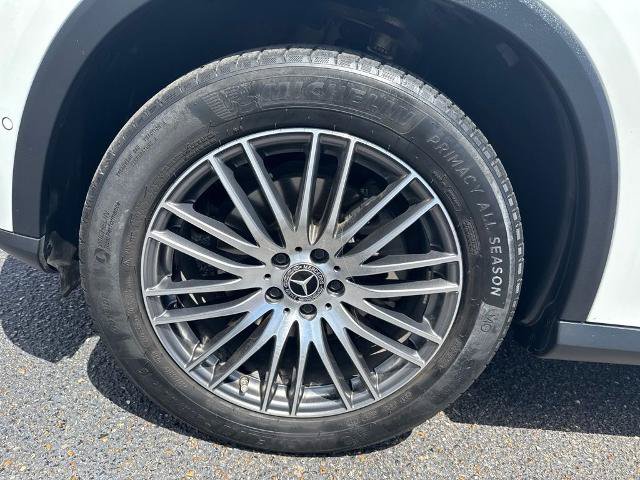 Used 2024 Mercedes-Benz GLC 300 4MATIC image 11