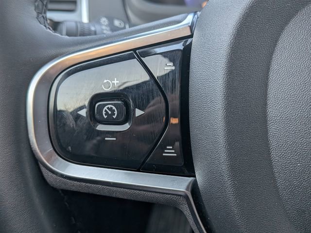 Used 2024 Volvo XC90 B6 Ultimate w/ Protection Package Premier image 22