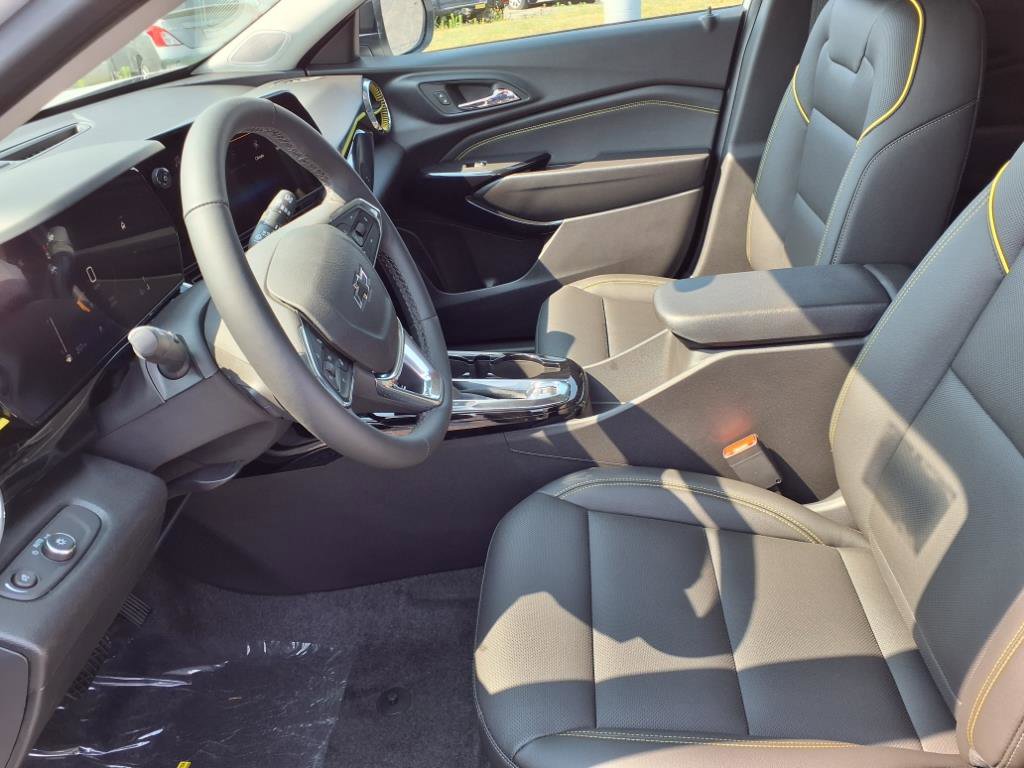 New 2025 Chevrolet Trax ACTIV w/ Driver Confidence Package image 11