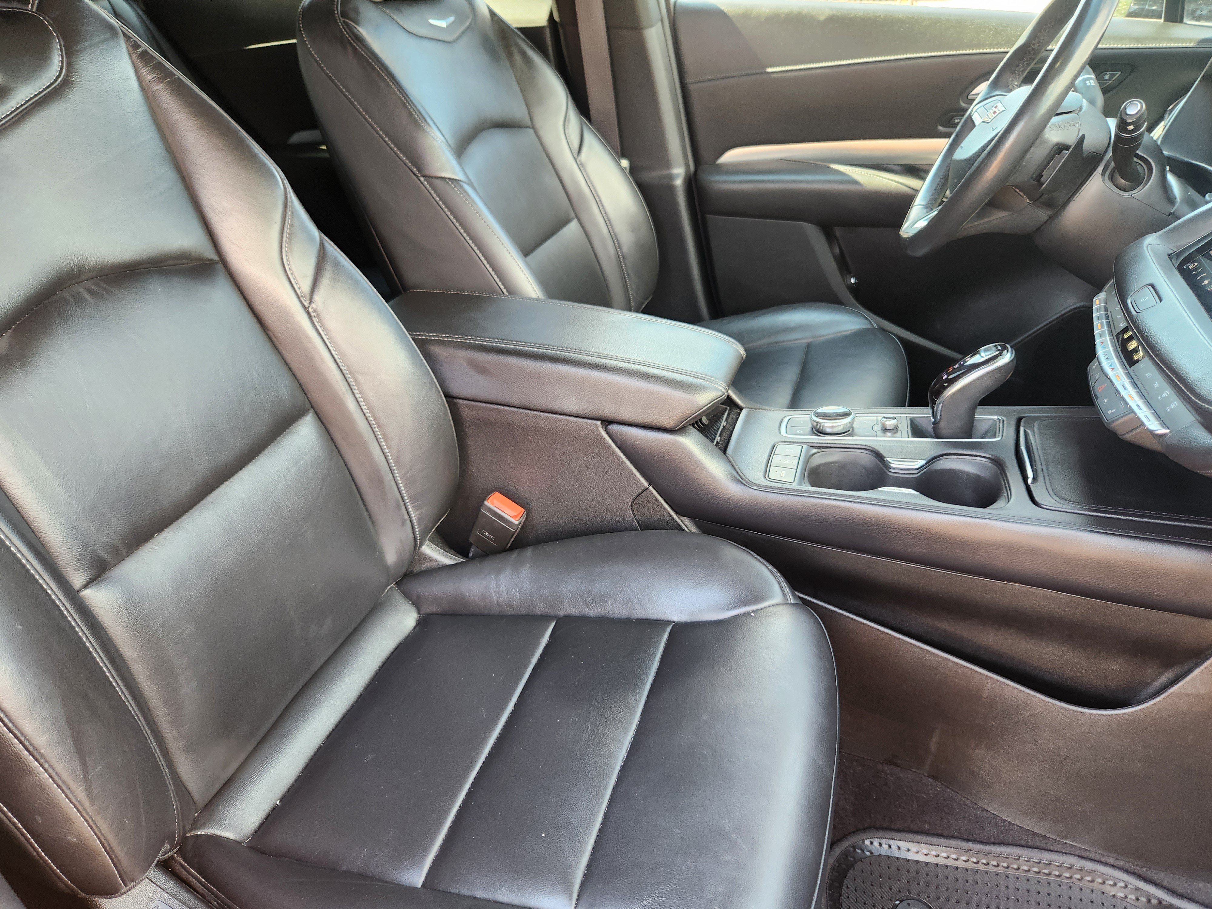 Used 2023 Cadillac XT4 Premium Luxury w/ Cold Weather Package AWD/4WD image 10