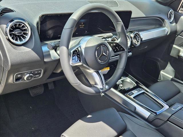 New 2025 Mercedes-Benz GLB 250 image 3