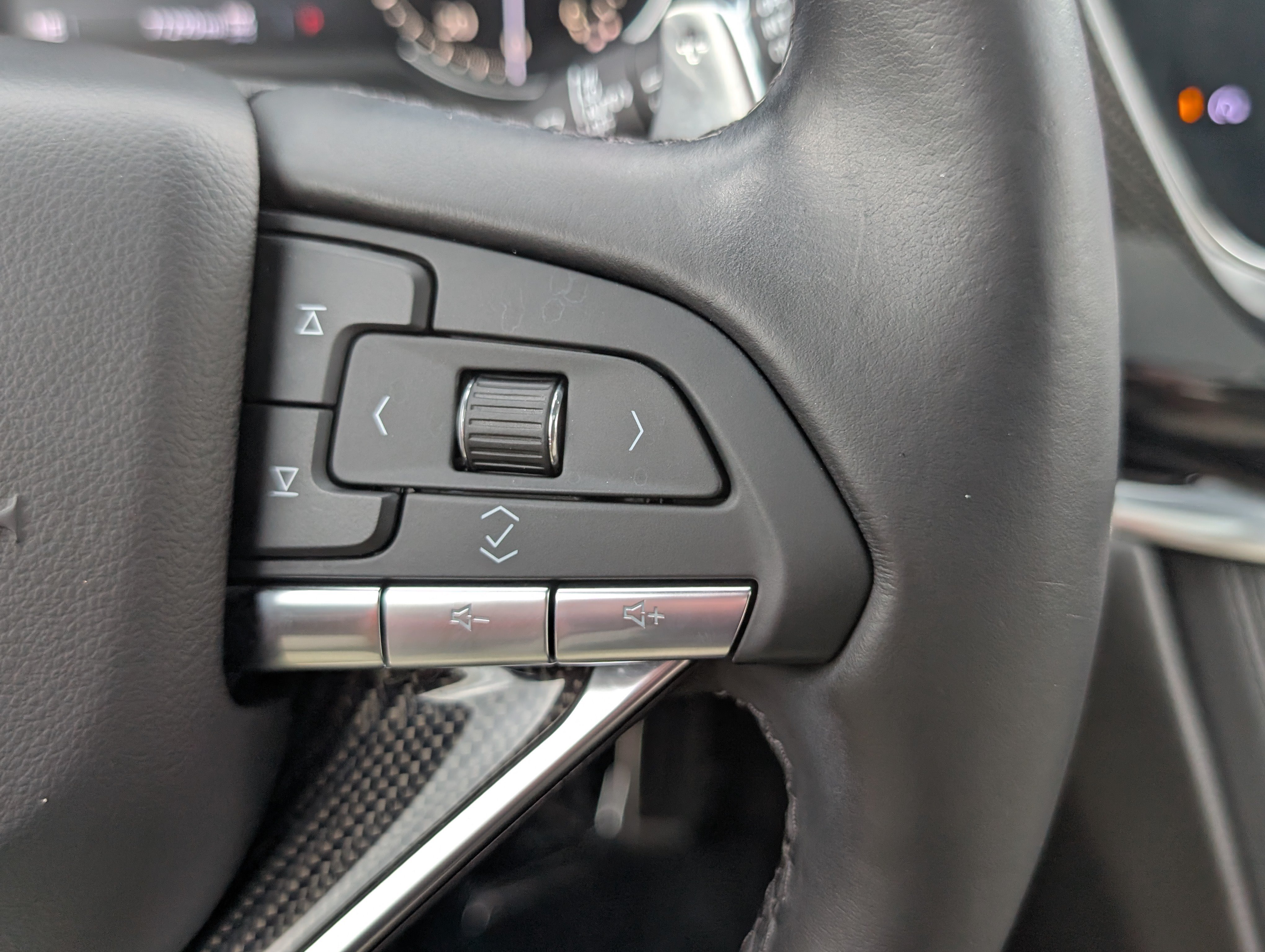 Used 2020 Cadillac XT6 Sport AWD/4WD image 26