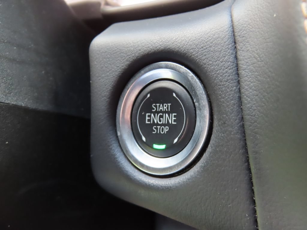 Certified 2024 GMC Yukon AT4 AWD/4WD image 9
