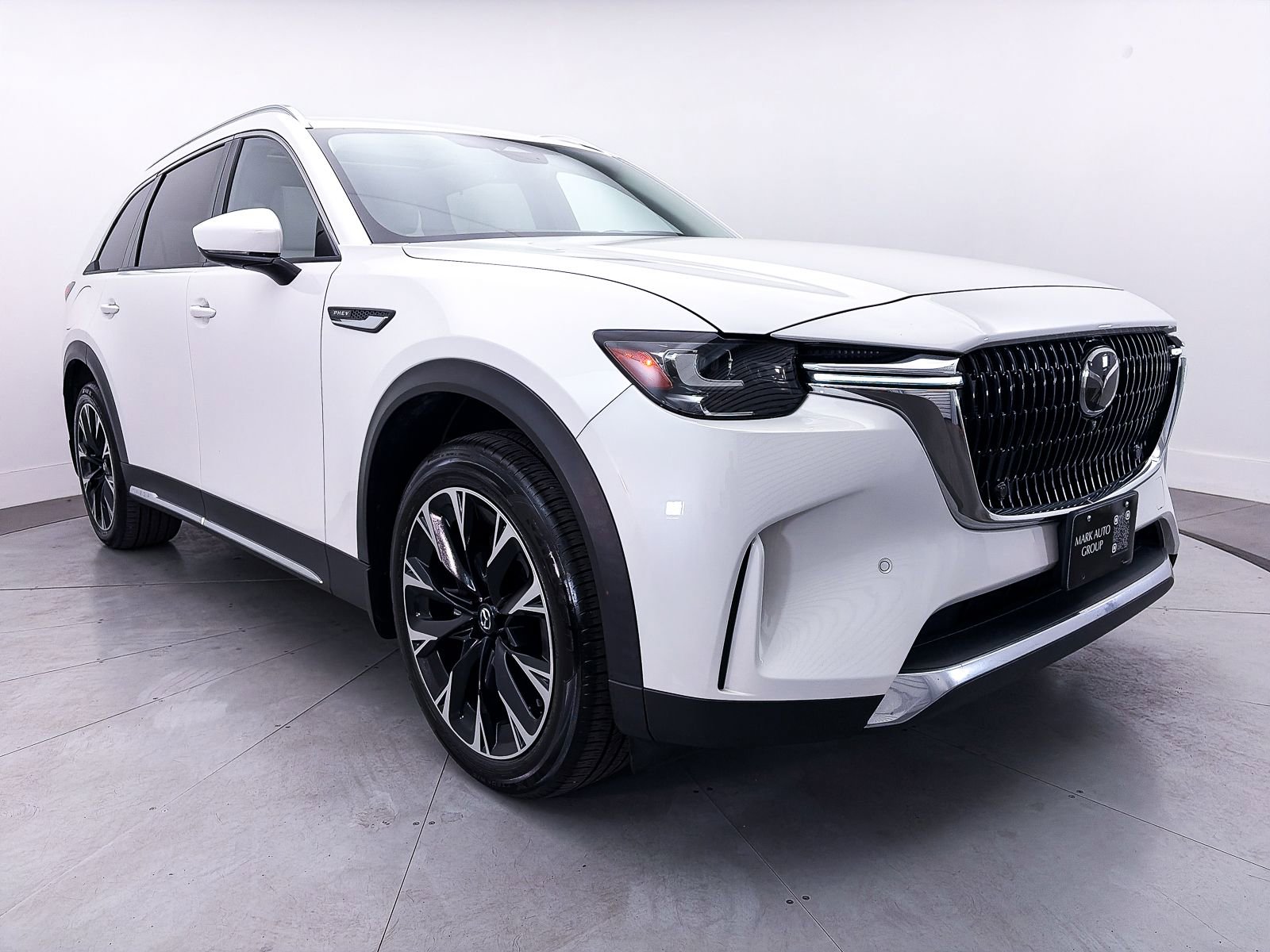 Used 2024 MAZDA CX-90 Plug-In Hybrid w/ Premium Plus AWD/4WD image 13