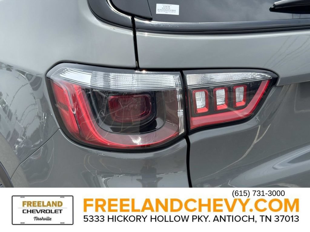 Used 2024 Jeep Compass Trailhawk AWD/4WD image 12