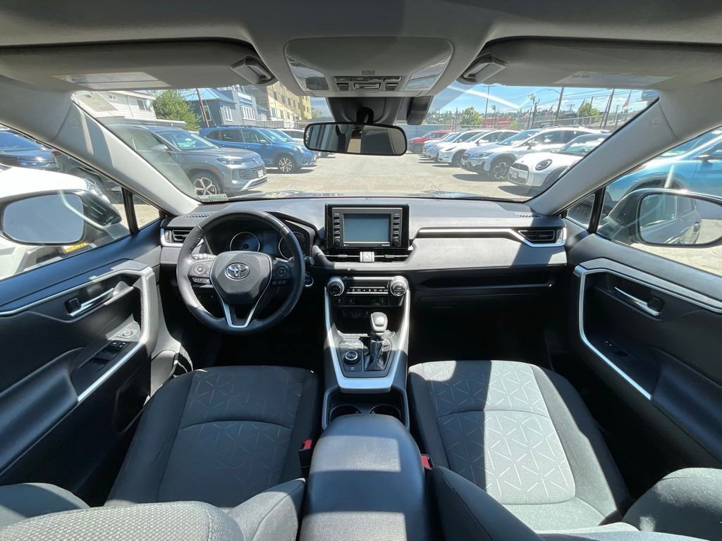 Used 2020 Toyota RAV4 XLE w/ Convenience Package AWD/4WD image 15