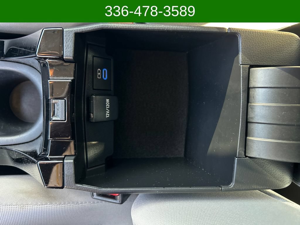 Used 2022 Toyota Corolla LE FWD image 26