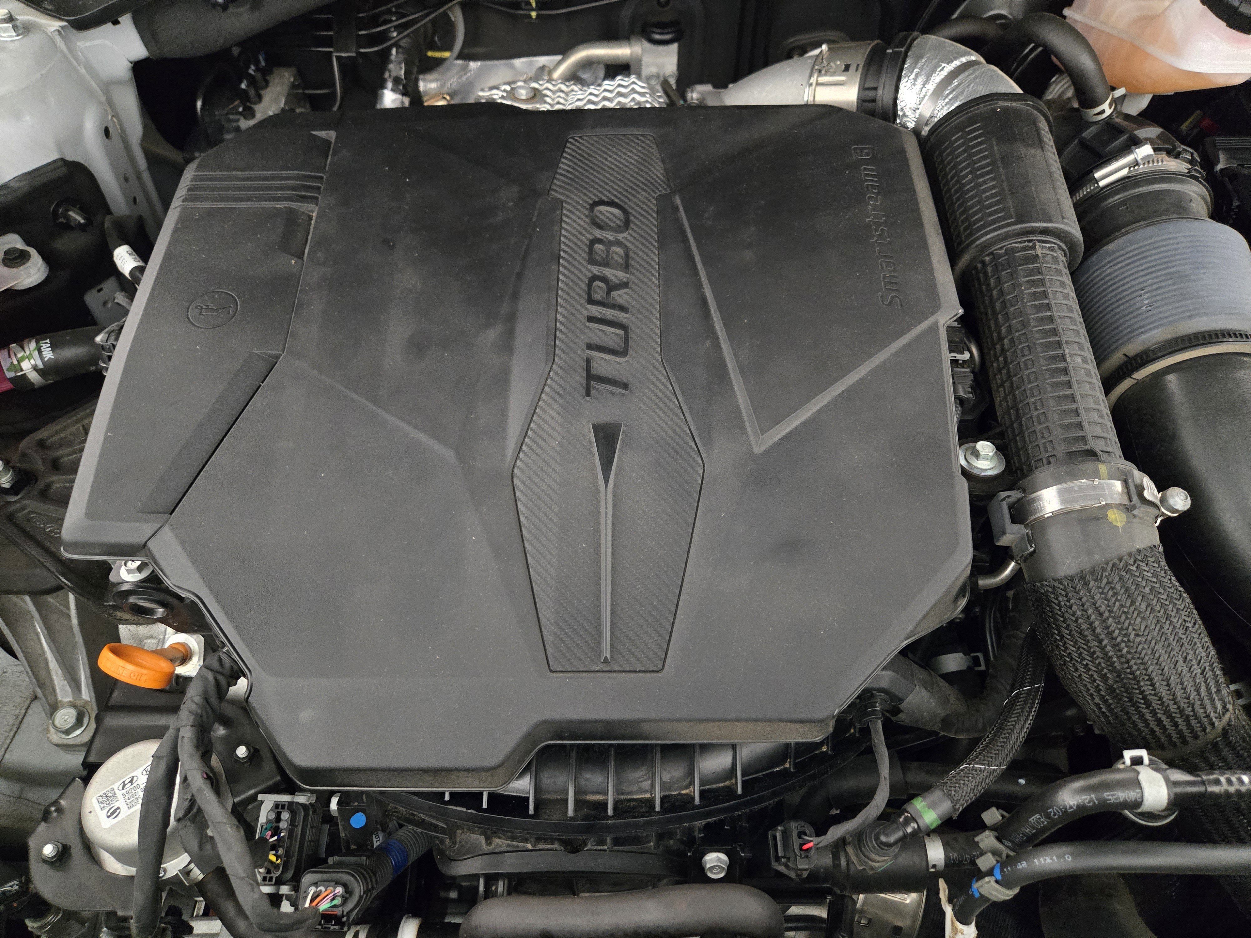 Used 2025 Kia Sorento SX AWD/4WD image 32