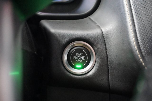 Used 2022 GMC Yukon SLT w/ SLT Premium Package image 33