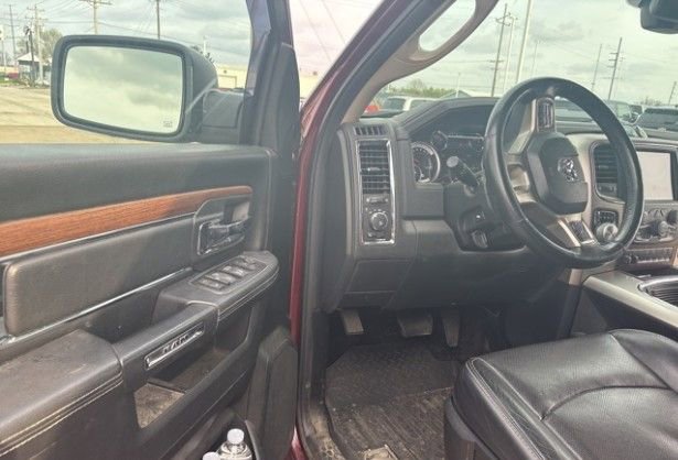 Used 2017 RAM 1500 Laramie w/ Convenience Group image 6