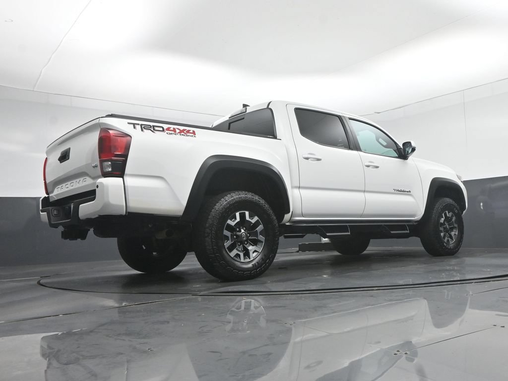 Used 2019 Toyota Tacoma TRD Off-Road AWD/4WD image 59