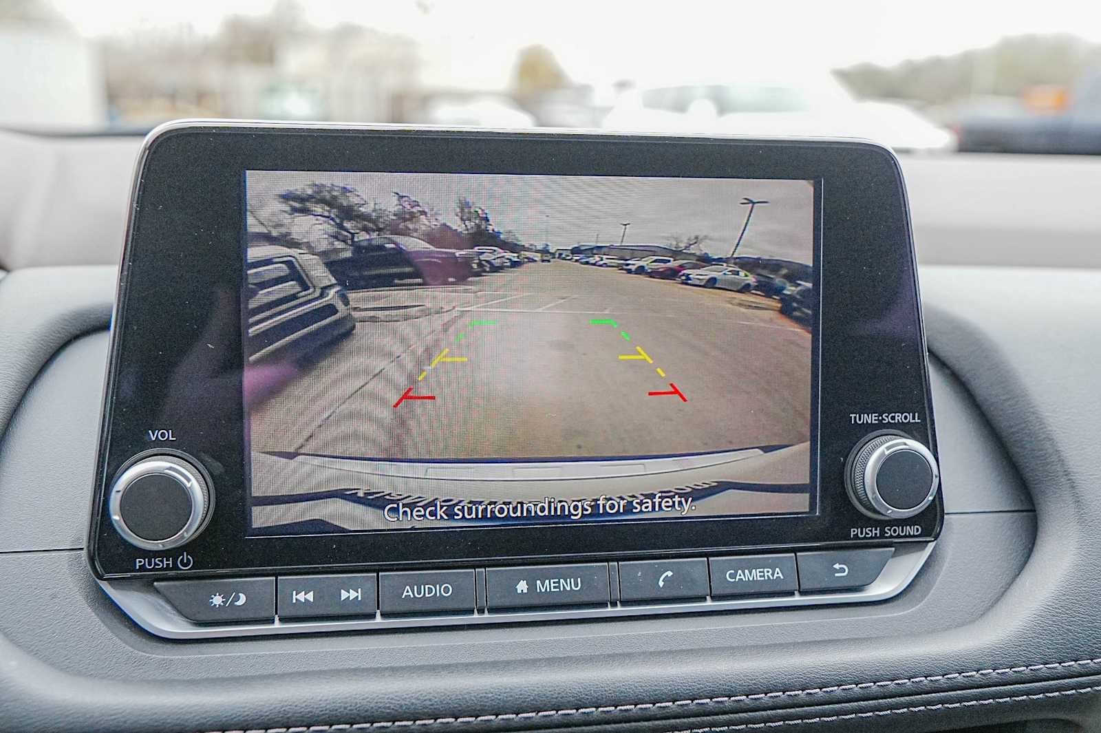 Used 2023 Nissan Rogue SV image 16