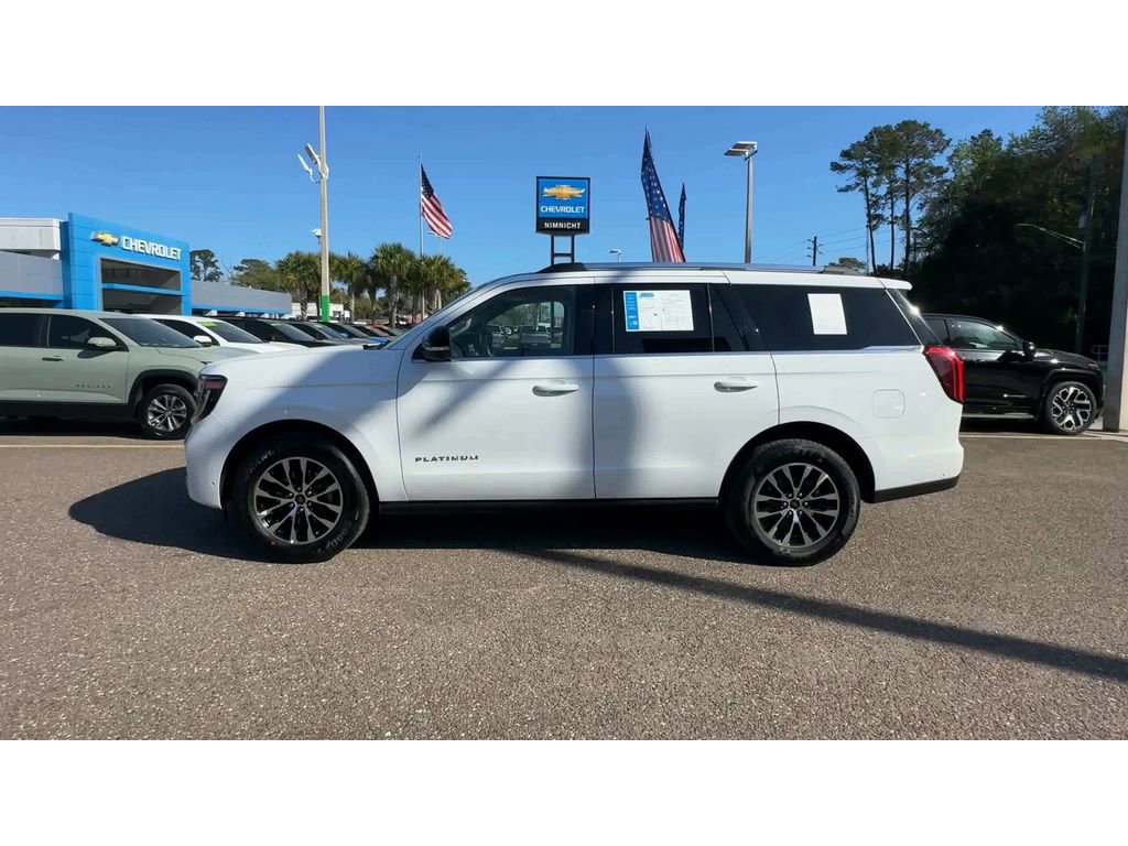 Used 2025 Ford Expedition Platinum image 5