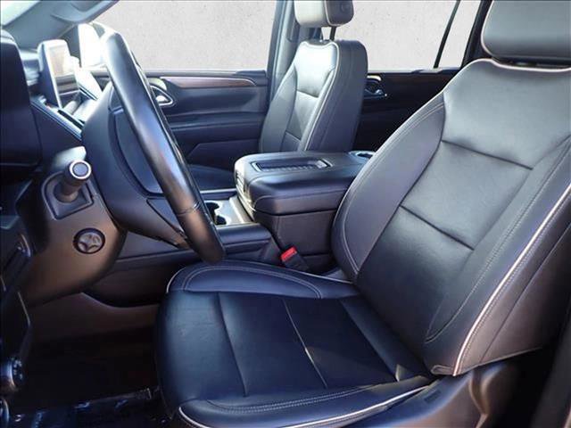 Used 2023 Chevrolet Suburban Premier image 14