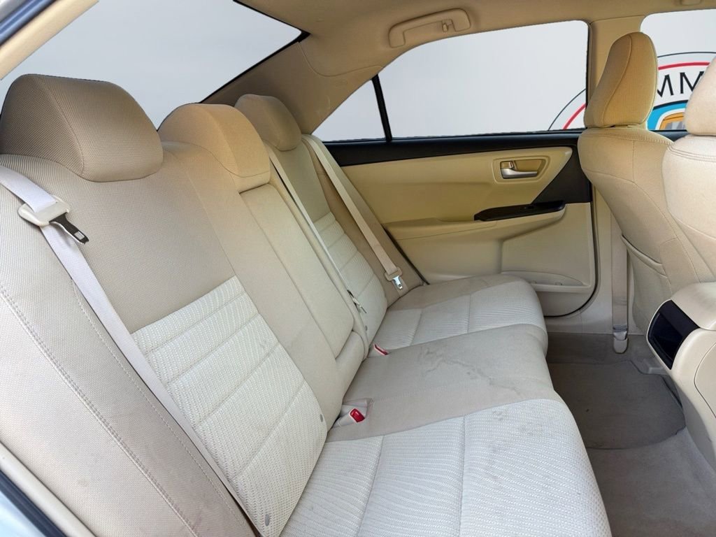 Used 2015 Toyota Camry LE image 16