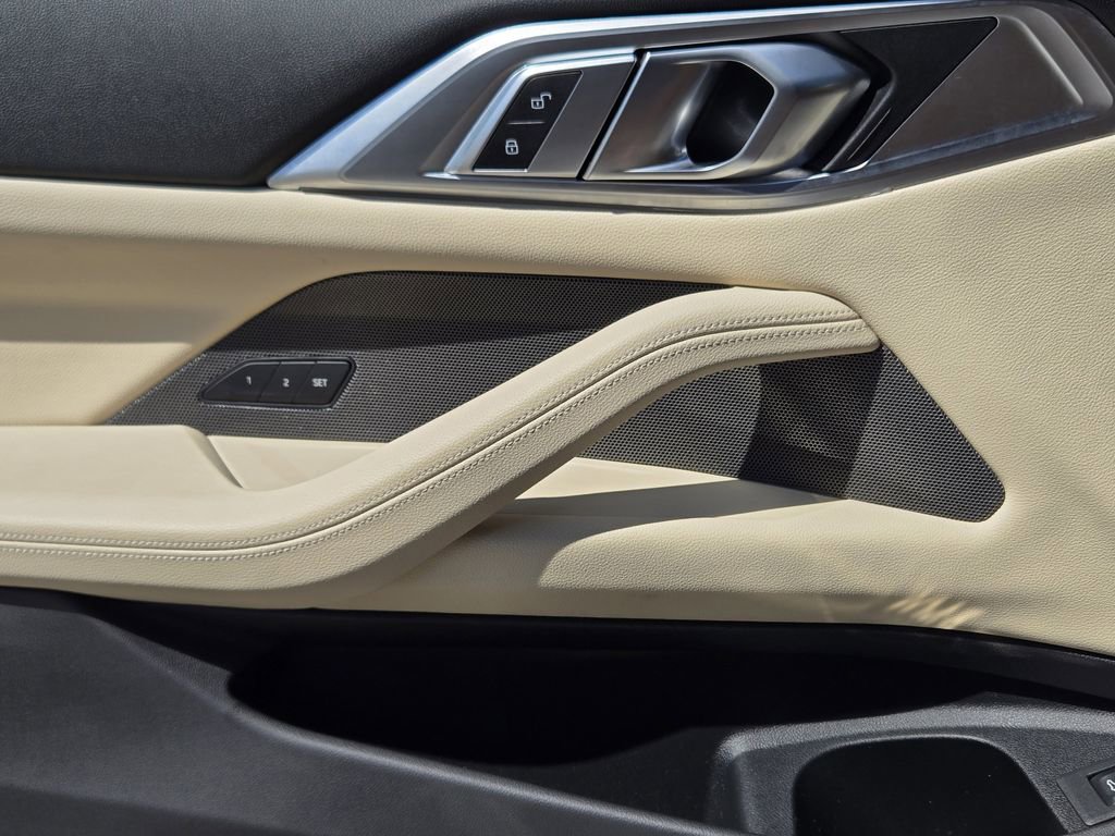 Used 2021 BMW 430i Coupe w/ Convenience Package image 28