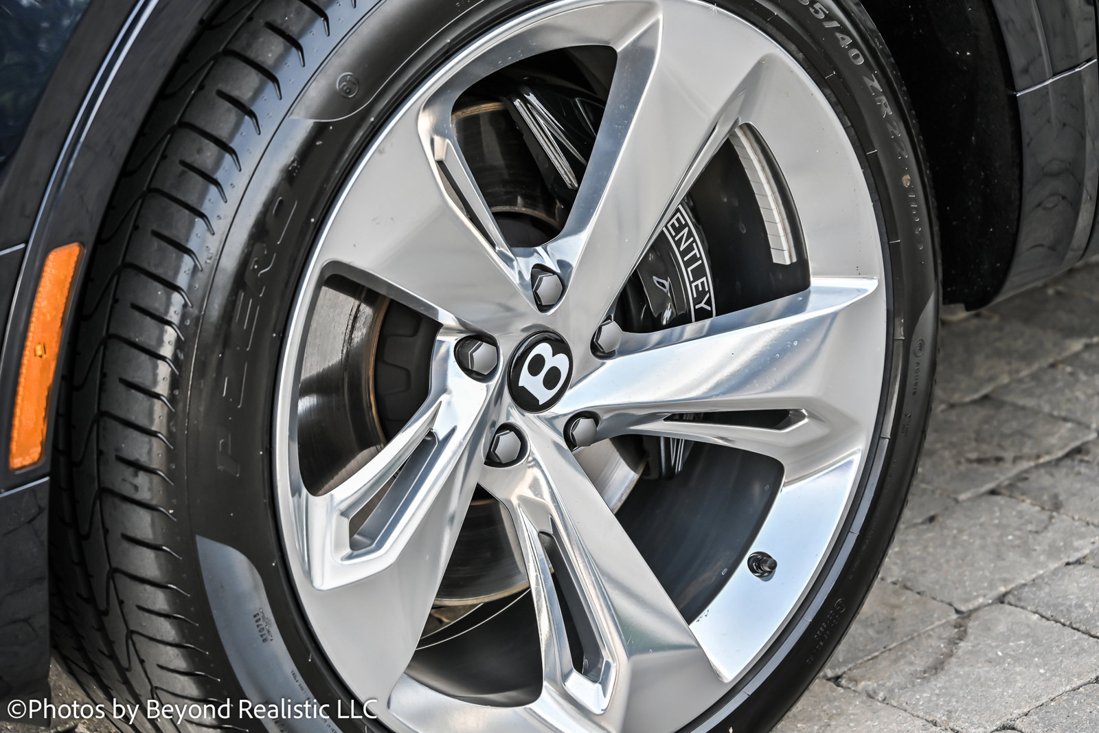 Certified 2023 Bentley Bentayga Extended Wheelbase image 7