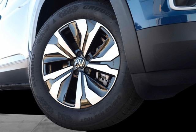 New 2026 Volkswagen Atlas SE image 3