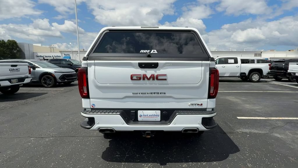 Used 2024 GMC Sierra 1500 AT4 w/ Technology Package AWD/4WD image 7