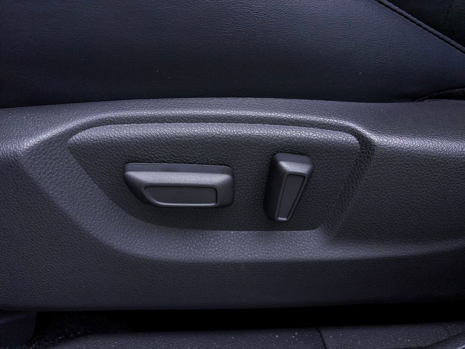 New 2026 Mitsubishi Eclipse Cross Black Edition image 10