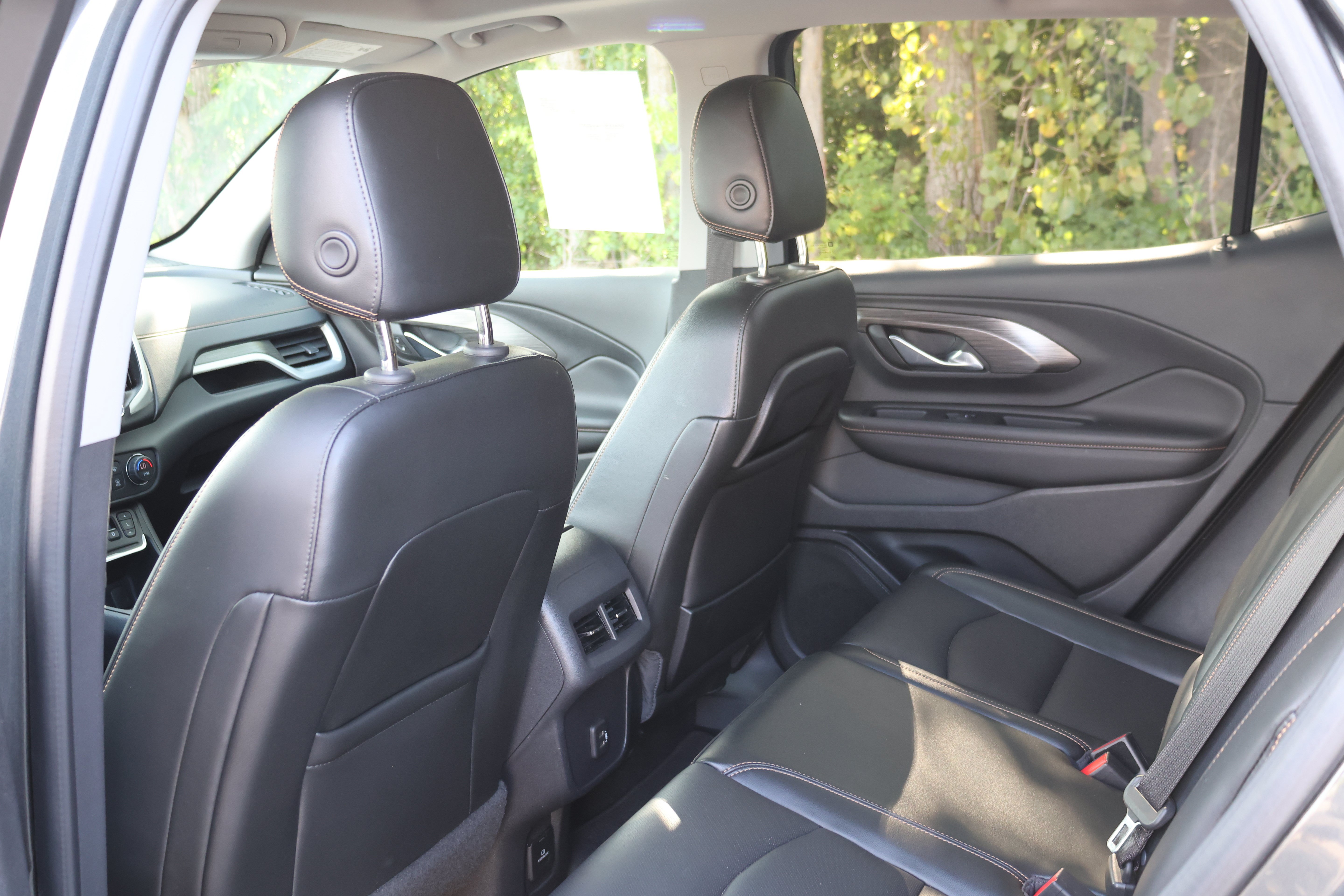 Used 2020 GMC Terrain SLT w/ Preferred Package AWD/4WD image 17