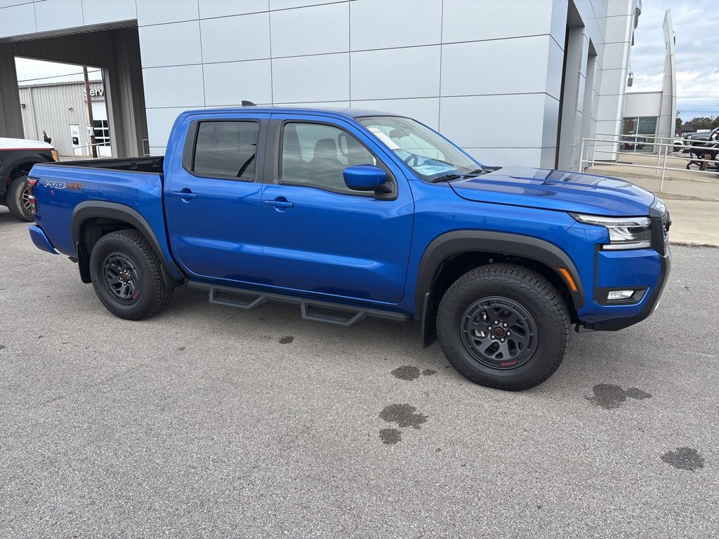 New 2025 Nissan Frontier PRO-4X w/ Tow Package