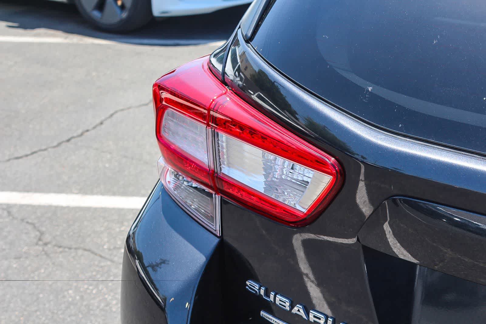 Used 2019 Subaru Crosstrek 2.0i Limited w/ Moonroof Package w/Navigation AWD/4WD image 8