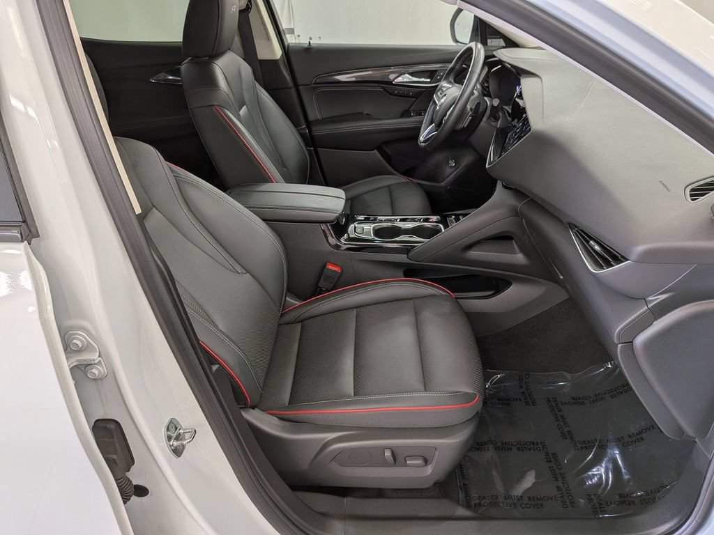 Used 2023 Buick Envision Essence w/ Sport Touring Package FWD image 34