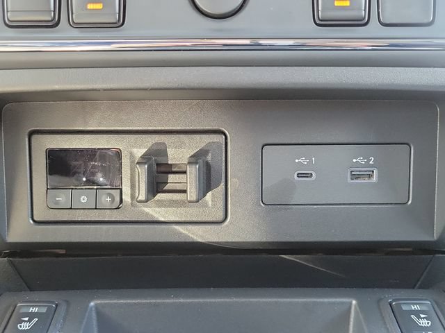 Used 2024 Nissan Titan SV w/ SV Convenience Package AWD/4WD image 27