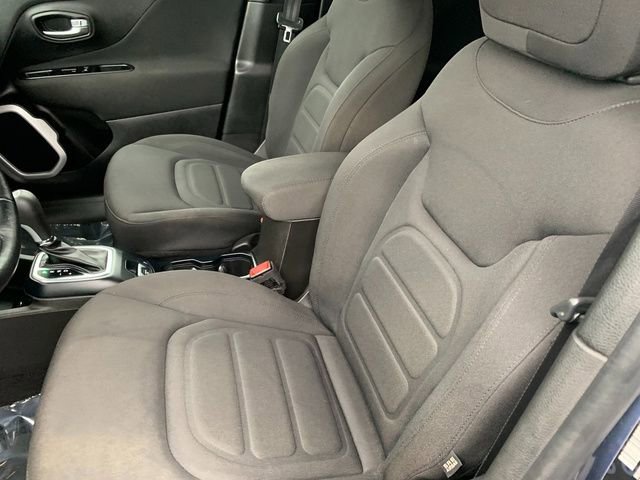 Used 2020 Jeep Renegade Latitude w/ Cold Weather Group AWD/4WD image 16