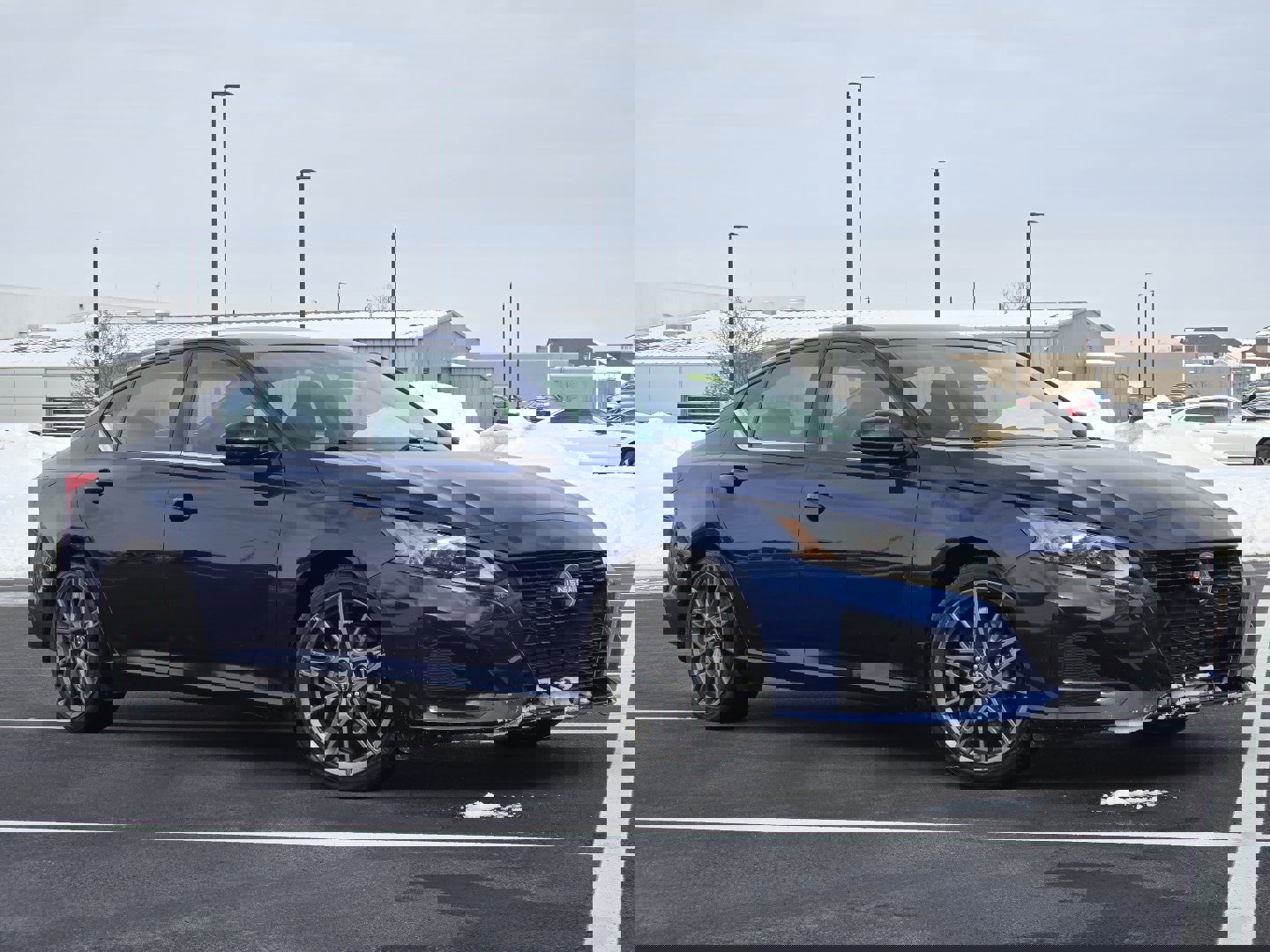 Used 2023 Nissan Altima 2.0 SR video 2