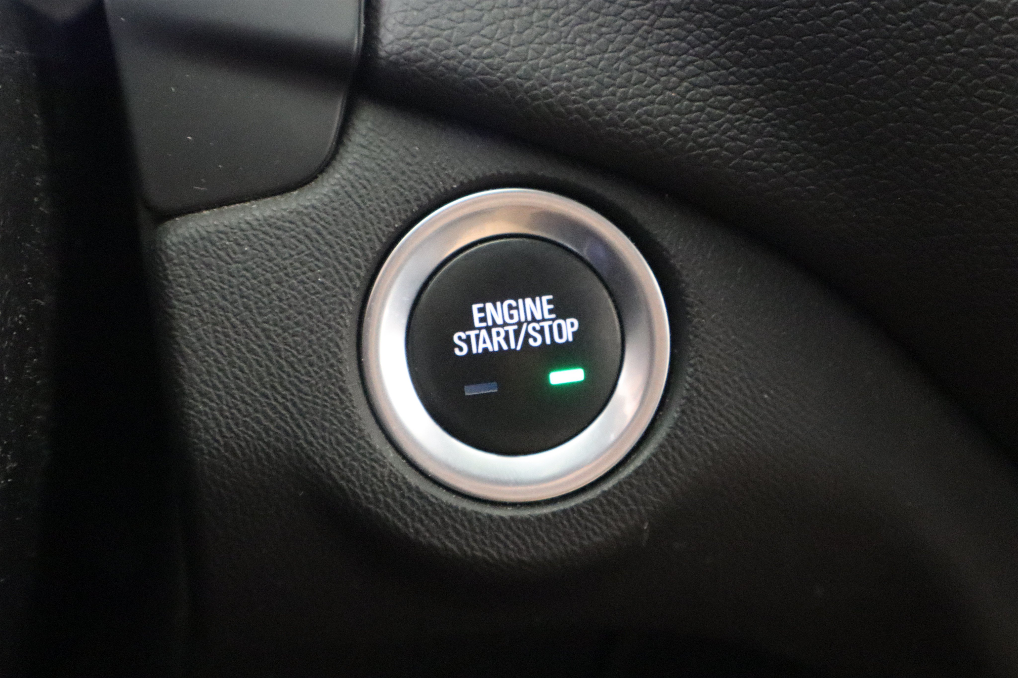 Used 2019 Chevrolet Equinox LT FWD image 32